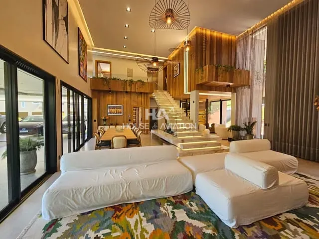 Casa com 2000m² 6 quartos e 9 banheiros, à venda, no bairro Residencial Aldeia do Vale em Goiânia