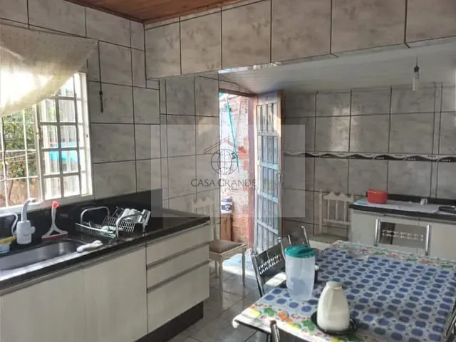 Casa com 81m² 2 quartos e 1 banheiro, à venda, no bairro Conunto Habitacional Gustavo Giordani em Rolândia