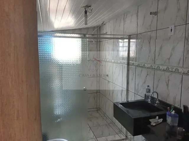 Casa com 81m² 2 quartos e 1 banheiro, à venda, no bairro Conunto Habitacional Gustavo Giordani em Rolândia
