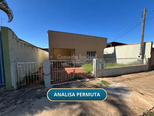Casa com 324m² 2 quartos e 1 banheiro, à venda, no bairro Centro em Artur Nogueira