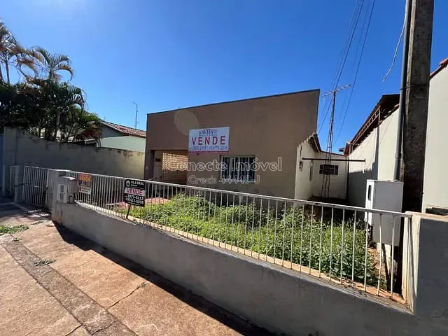 Casa com 324m² 2 quartos e 1 banheiro, à venda, no bairro Centro em Artur Nogueira