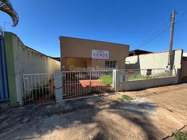Casa com 324m² 2 quartos e 1 banheiro, à venda, no bairro Centro em Artur Nogueira
