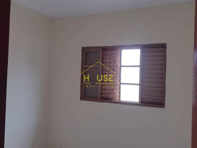 Casa 3 quartos e 1 banheiro, para alugar, no bairro Patrimônio Velho em Votuporanga