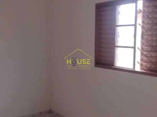 Casa 3 quartos e 1 banheiro, para alugar, no bairro Patrimônio Velho em Votuporanga