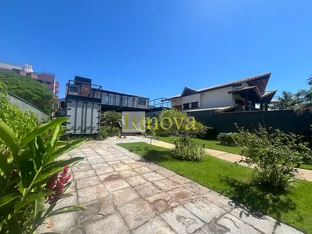 Casa 2 quartos e 3 banheiros, à venda, no bairro Recanto Som do Mar em Caraguatatuba