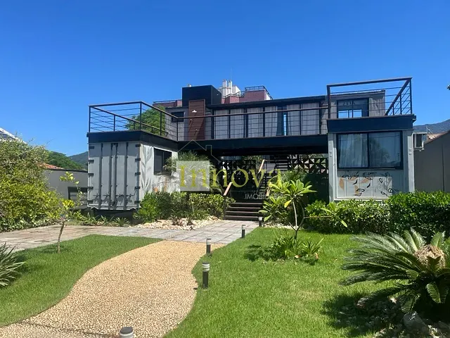 Casa 2 quartos e 3 banheiros, à venda, no bairro Recanto Som do Mar em Caraguatatuba