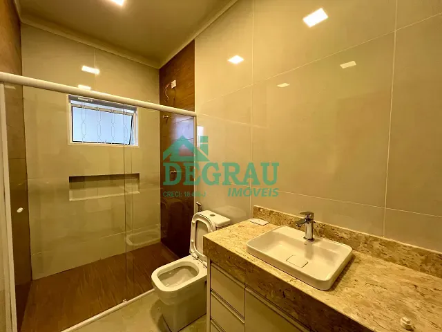 Casa com 175m² 2 quartos e 2 banheiros, à venda, no bairro Loteamento Portal Itapeva em Itapeva