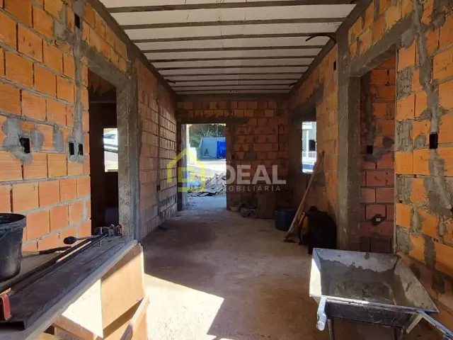 Casa 3 quartos e 2 banheiros, à venda, no bairro Vista Alegre em Concórdia