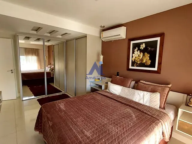 Casa com 537m² 5 quartos e 5 banheiros, à venda, no bairro Recreio dos Bandeirantes em Rio de Janeiro