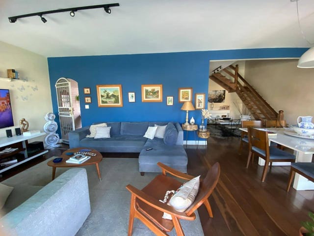 Casa com 500m² 4 quartos e 5 banheiros, à venda, no bairro Vila Valqueire em Rio de Janeiro