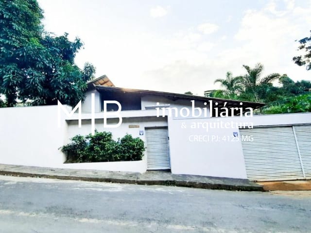 Casa com 1980m² 5 quartos e 6 banheiros, à venda, no bairro PARAÍSO em CATAGUASES