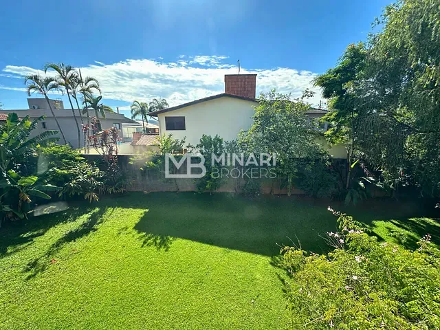 Casa 4 quartos e 4 banheiros, à venda, no bairro Alphaville em Santana de Parnaíba