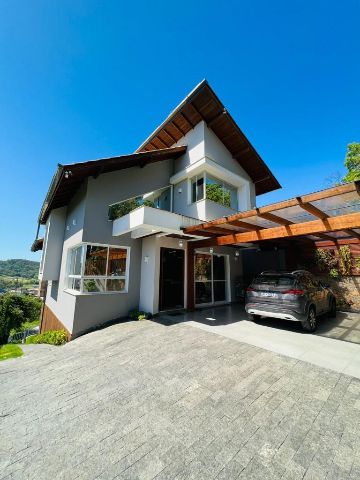 Casa 3 quartos e 3 banheiros, à venda, no bairro Pedra Branca em Palhoça