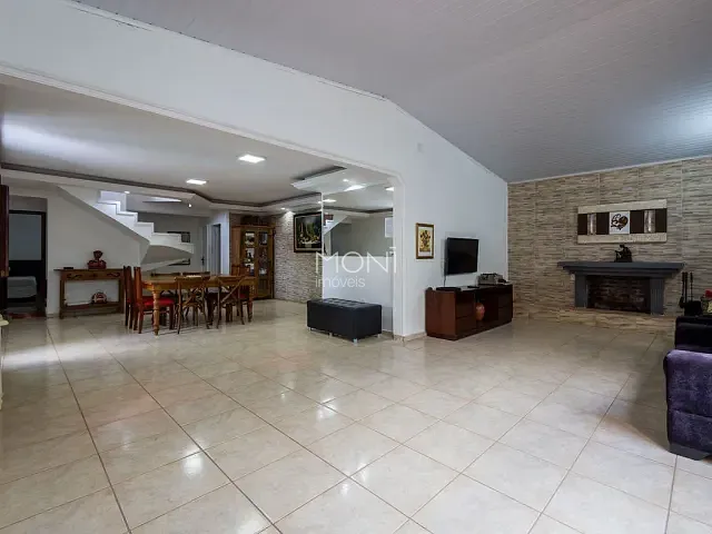Casa 5 quartos e 4 banheiros, à venda, no bairro Guará II em Brasília