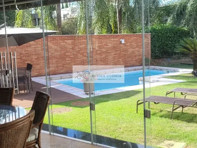 Casa 4 quartos e 7 banheiros, à venda, no bairro Esperança em Londrina