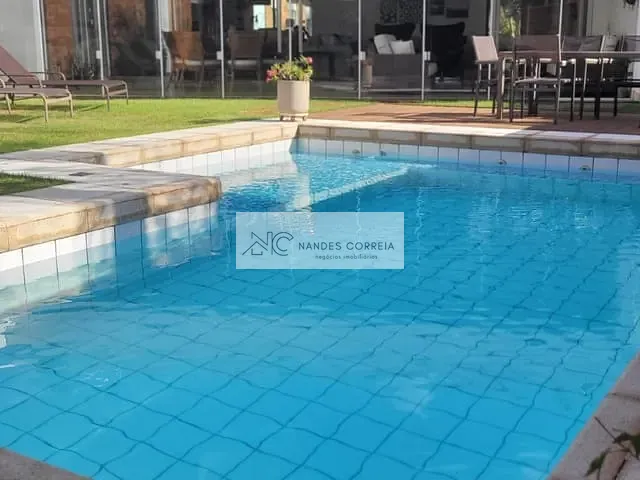 Casa 4 quartos e 7 banheiros, à venda, no bairro Esperança em Londrina