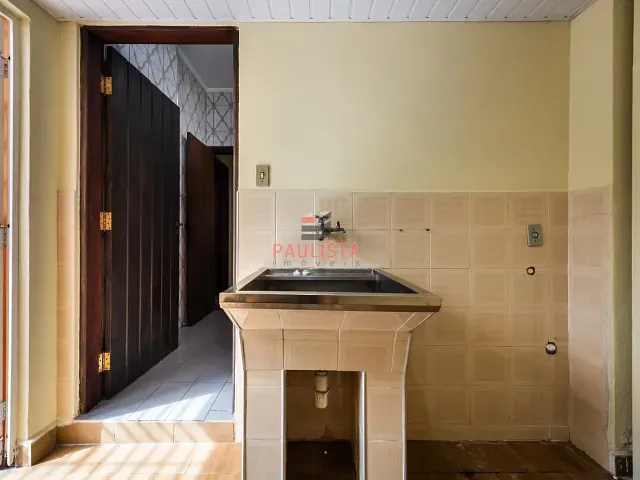 Casa para alugar, no bairro Embaré em Santos