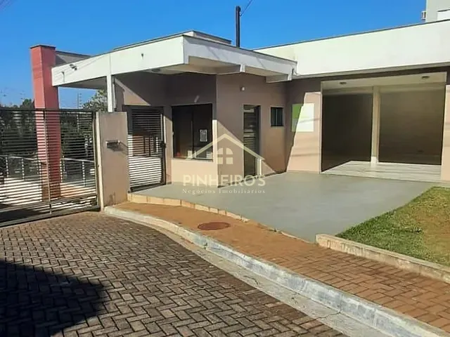 Casa com 100m² 3 quartos e 1 banheiro, à venda, no bairro Centro em Cambé