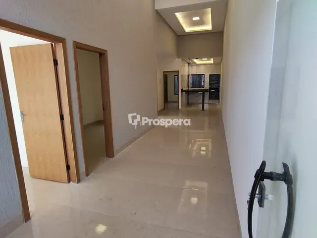 Casa 3 quartos e 2 banheiros, à venda, no bairro Residencial Santa Fé I em Goiânia