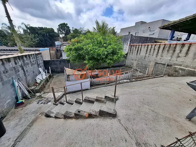 Casa com 250m² 1 quarto e 1 banheiro, à venda, no bairro Jardim Luiza em Guararema