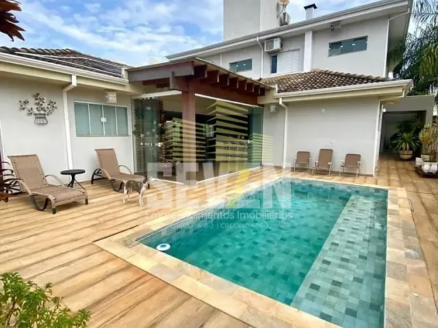 Casa com 450m² 4 quartos e 4 banheiros, à venda, no bairro Residencial Lago Sul em Bauru