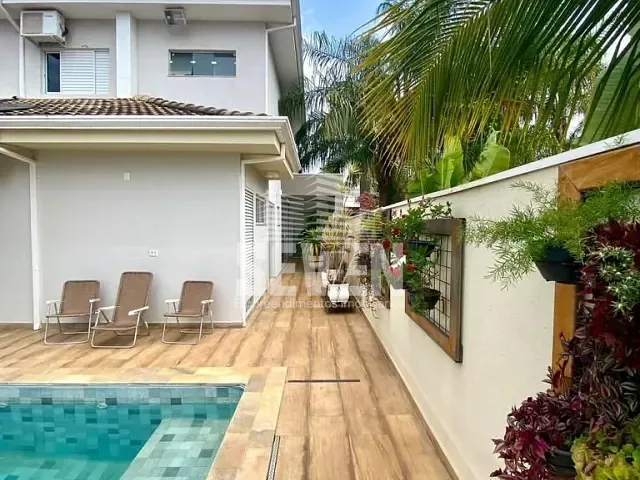Casa com 450m² 4 quartos e 4 banheiros, à venda, no bairro Residencial Lago Sul em Bauru
