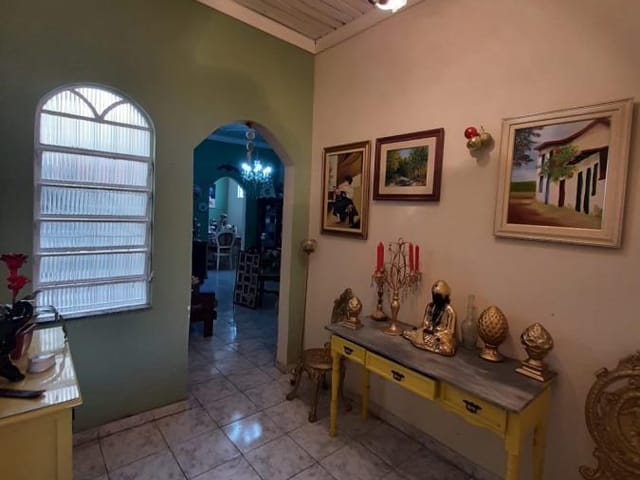 Casa 2 quartos e 1 banheiro, à venda, no bairro Centro em Taubaté