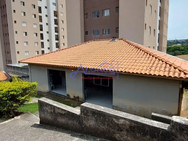 Casa com 120m² 2 quartos e 1 banheiro, para alugar, no bairro Bairro do Colonia em Jacareí