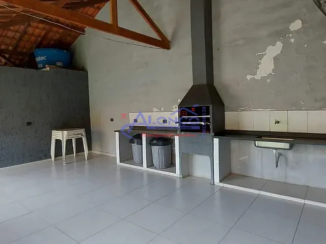 Casa com 120m² 2 quartos e 1 banheiro, para alugar, no bairro Bairro do Colonia em Jacareí