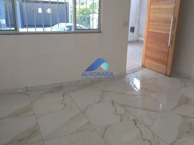 Casa 3 quartos e 2 banheiros, à venda, no bairro Recanto dos Eucaliptos em São José dos Campos