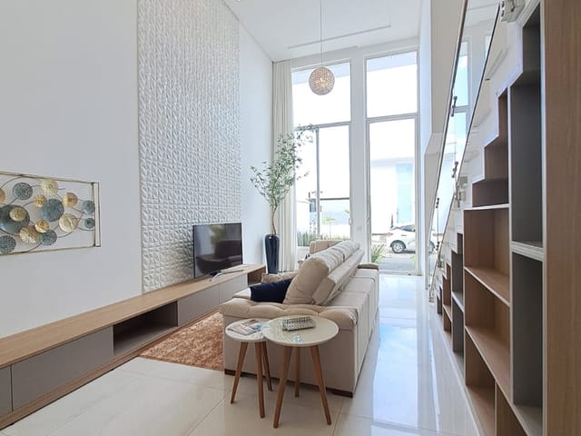 Casa com 312m² 4 quartos e 4 banheiros, à venda, no bairro Santa Genoveva em Goiânia