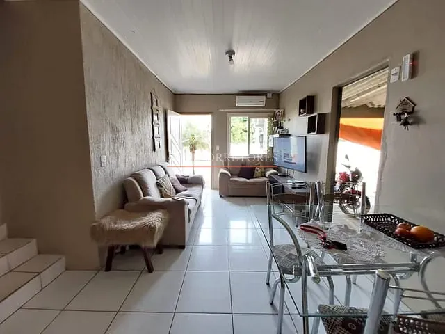Casa com 80m² 3 quartos e 1 banheiro, à venda, no bairro Águas Mortas em Gravataí
