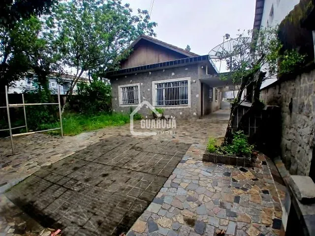 Casa com 375m² 2 quartos e 2 banheiros, à venda, no bairro Jardim Santense (Vicente de Carvalho) em Guarujá