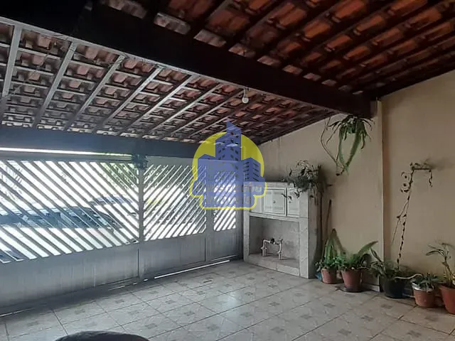 Casa com 348m², à venda, no bairro Bandeiras em Osasco