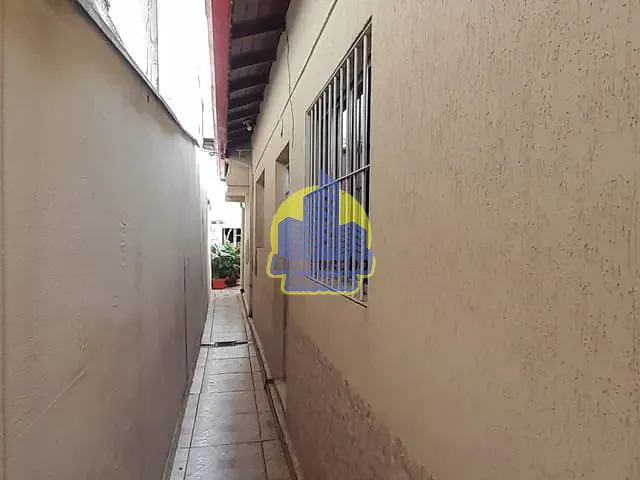 Casa com 348m², à venda, no bairro Bandeiras em Osasco