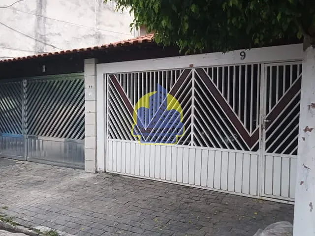 Casa com 348m², à venda, no bairro Bandeiras em Osasco