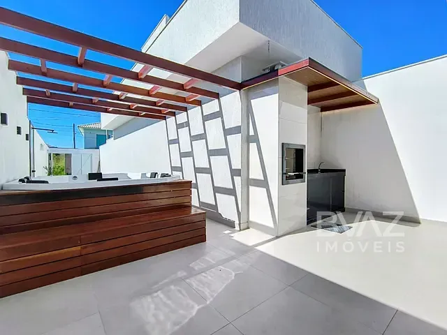 Casa com 140m² 2 quartos e 2 banheiros, à venda, no bairro Guriri em Cabo Frio
