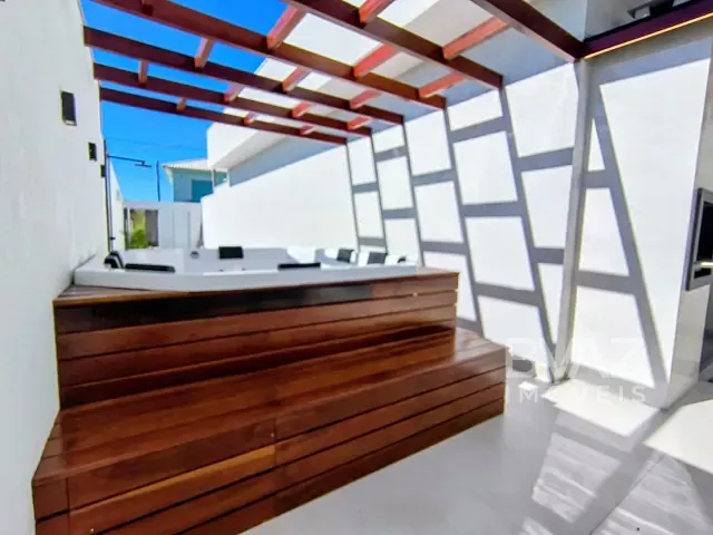 Casa com 140m² 2 quartos e 2 banheiros, à venda, no bairro Guriri em Cabo Frio