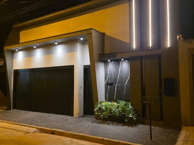Casa 3 quartos e 3 banheiros, à venda, no bairro Jardim Sodré em Rifaina