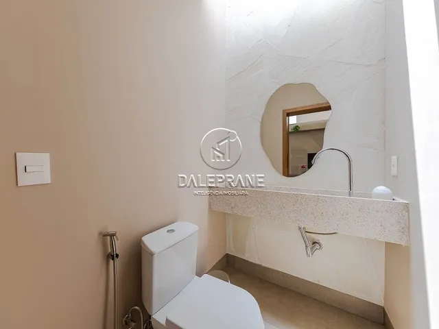 Casa com 370m² 3 quartos e 5 banheiros, à venda, no bairro Setor Habitacional Vicente Pires em Brasília