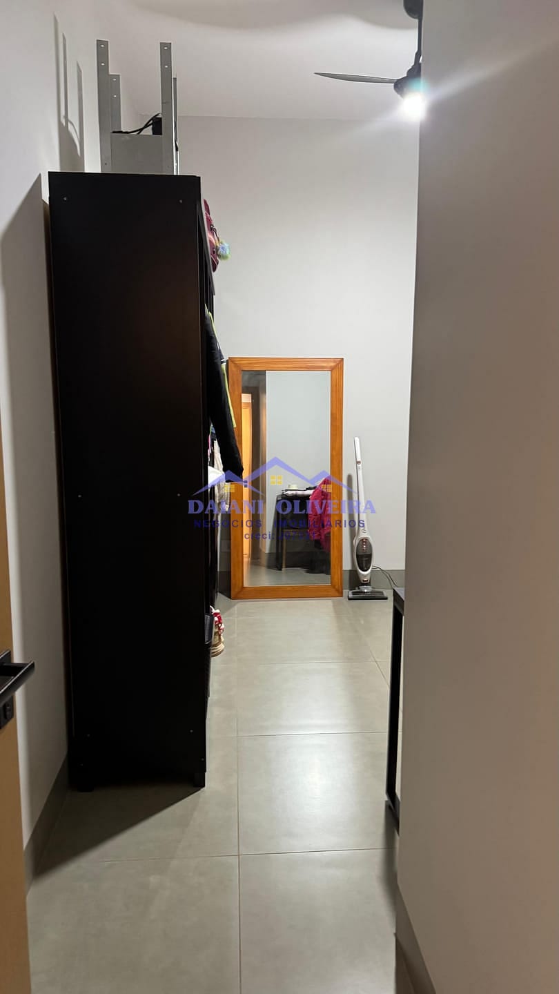 Casa à venda com 2 quartos, 200m² - Foto 8