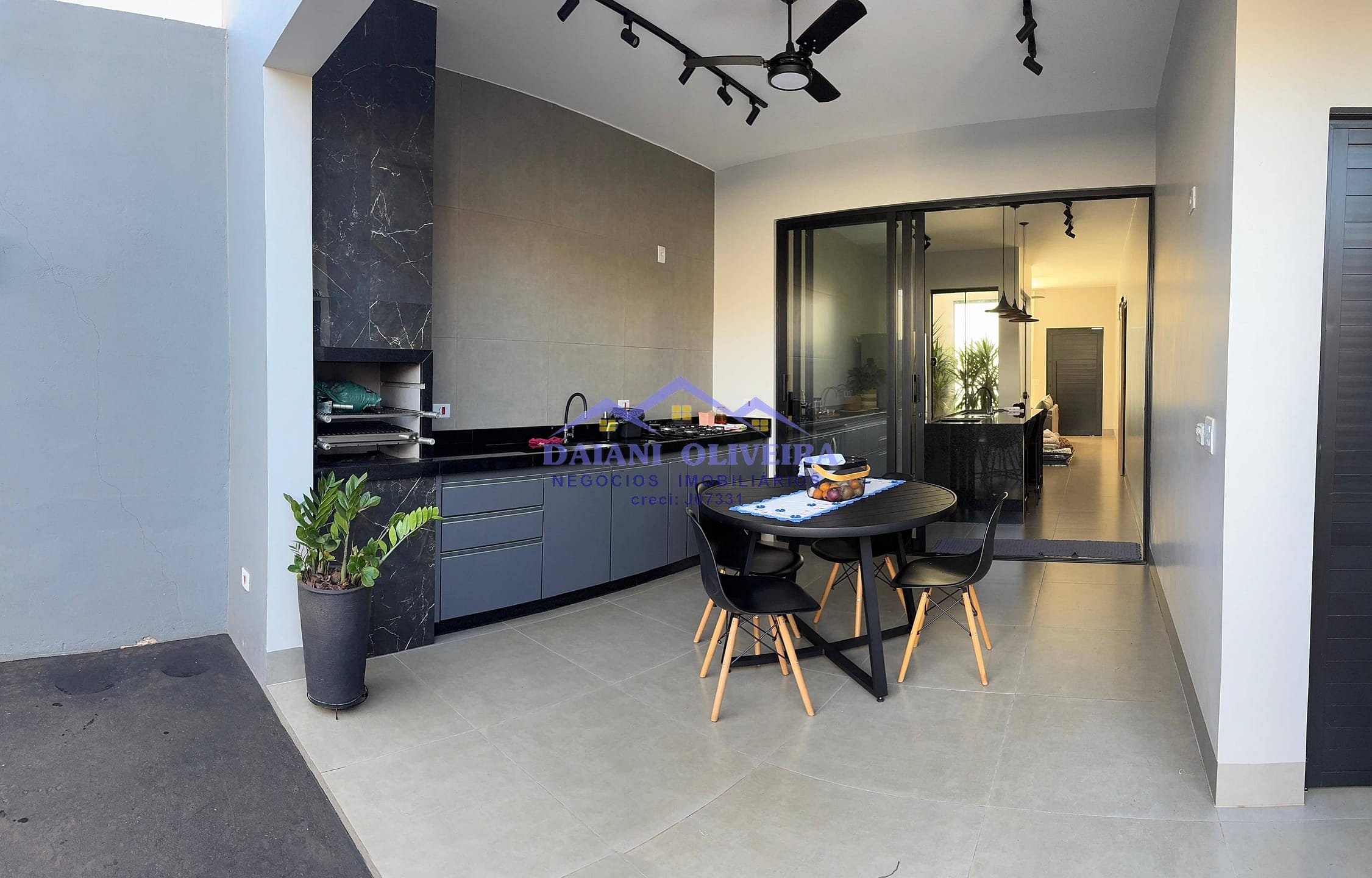 Casa à venda com 2 quartos, 200m² - Foto 24