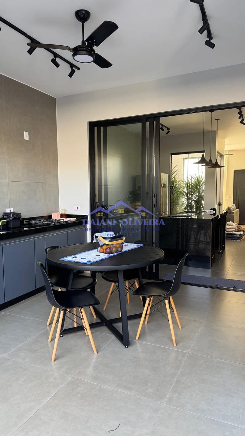 Casa à venda com 2 quartos, 200m² - Foto 23
