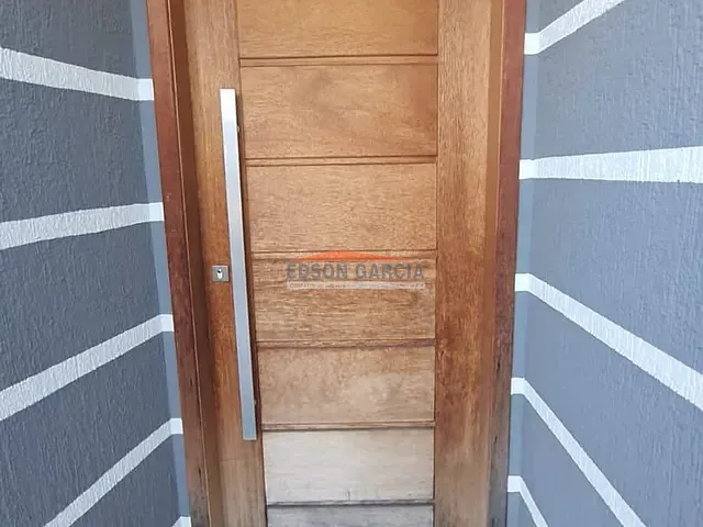 Casa 2 quartos e 1 banheiro, à venda, no bairro Parque São Bento em Sorocaba