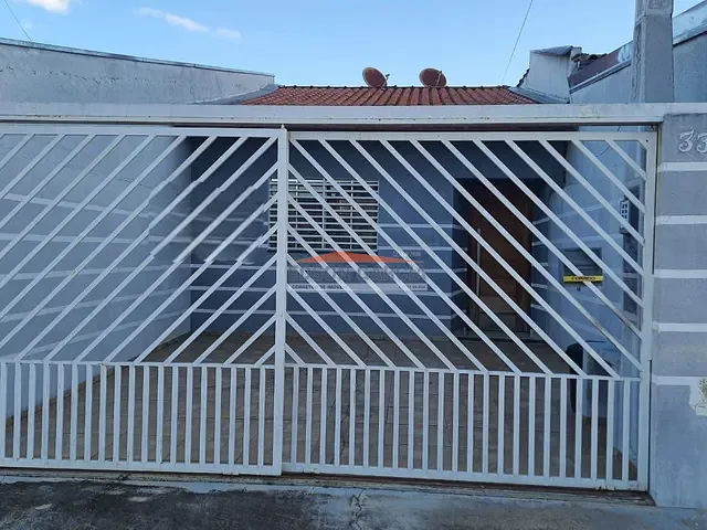 Casa 2 quartos e 1 banheiro, à venda, no bairro Parque São Bento em Sorocaba