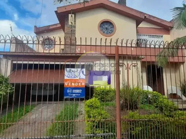 Casa 2 quartos e 4 banheiros, à venda, no bairro Centro em Pelotas