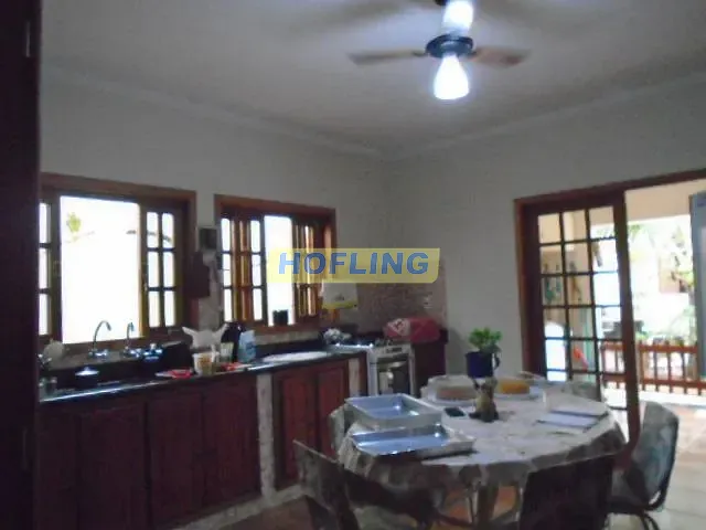 Casa com 559m² 3 quartos e 2 banheiros, à venda, no bairro Jardim América em Rio Claro