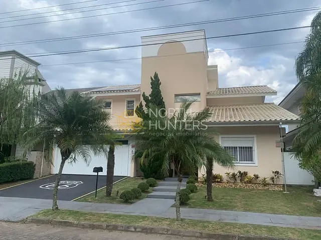 Casa com 450m² 4 quartos e 4 banheiros, para alugar, no bairro Jurerê Internacional em Florianópolis