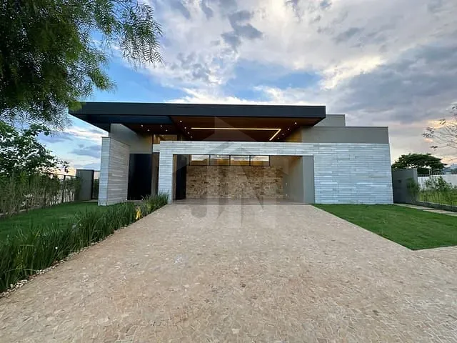 Casa com 800m² 4 quartos e 6 banheiros, à venda, no bairro Vila do Golf em Ribeirão Preto