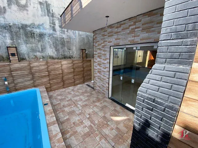 Casa 2 quartos e 2 banheiros, à venda, no bairro Jamaica (Praia) em Itanhaém